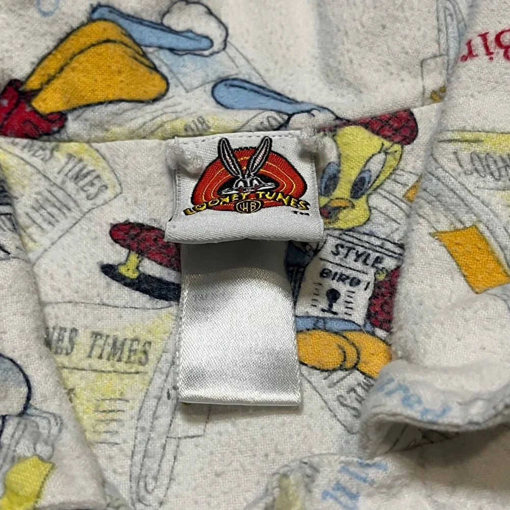 Vintage Y2K 2000‎ Looney Tunes Tweety Bird All Over Print Button Up Shirt